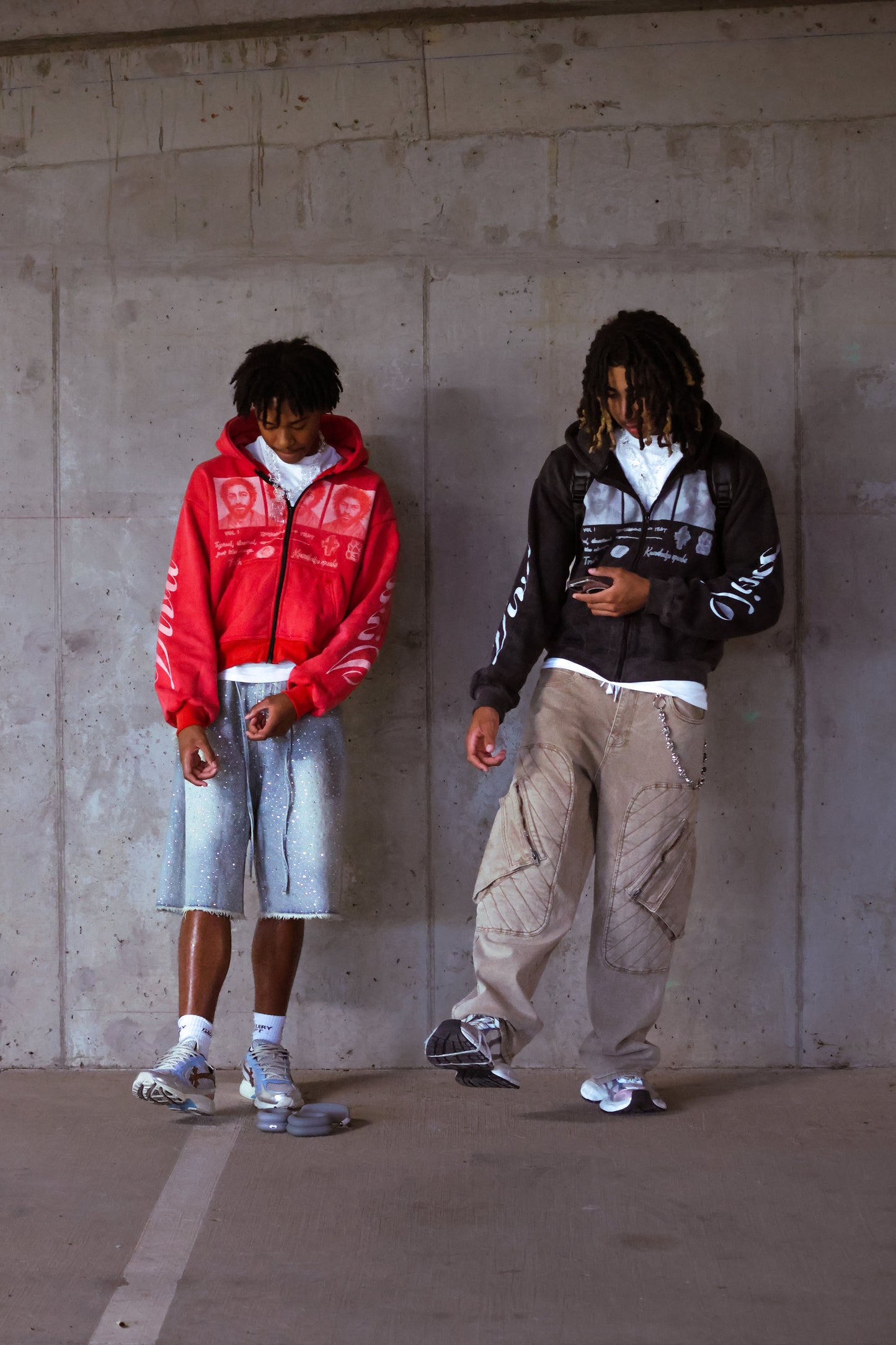 Volume l Zip-Ups