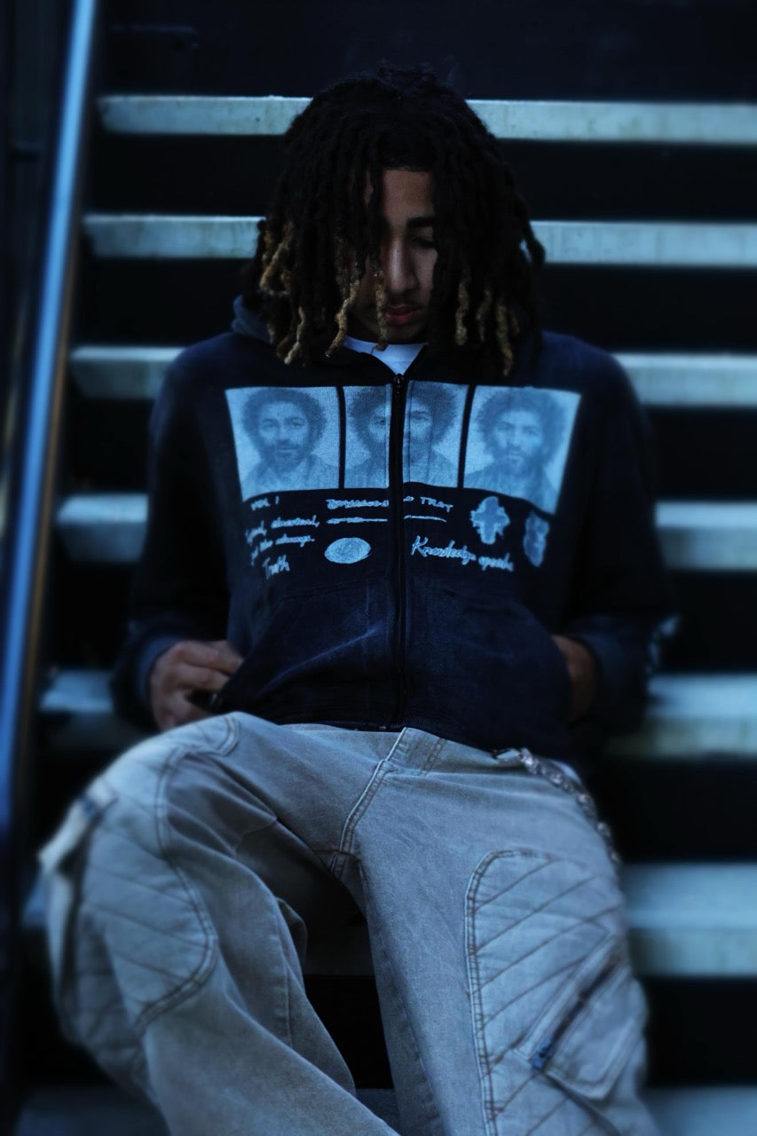 Volume l Zip-Ups